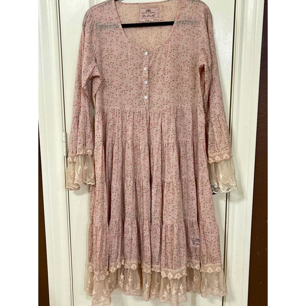 JDL Collection de Vetements Romantic Floral Tiered Lace Peasant Prairie Dress